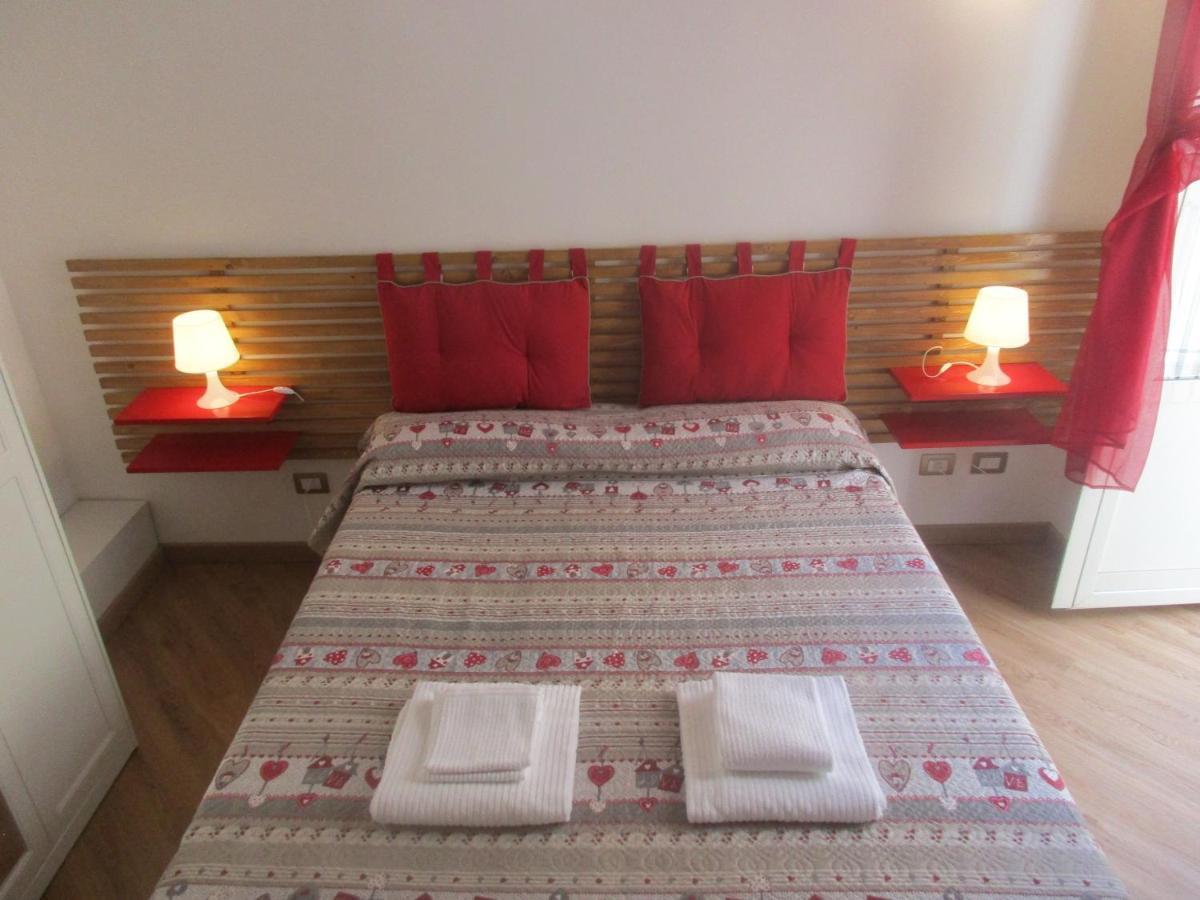 Il Borghetto Bed & Breakfast Napoli Bagian luar foto