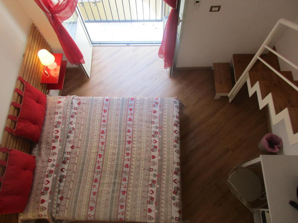 Il Borghetto Bed & Breakfast Napoli Bagian luar foto