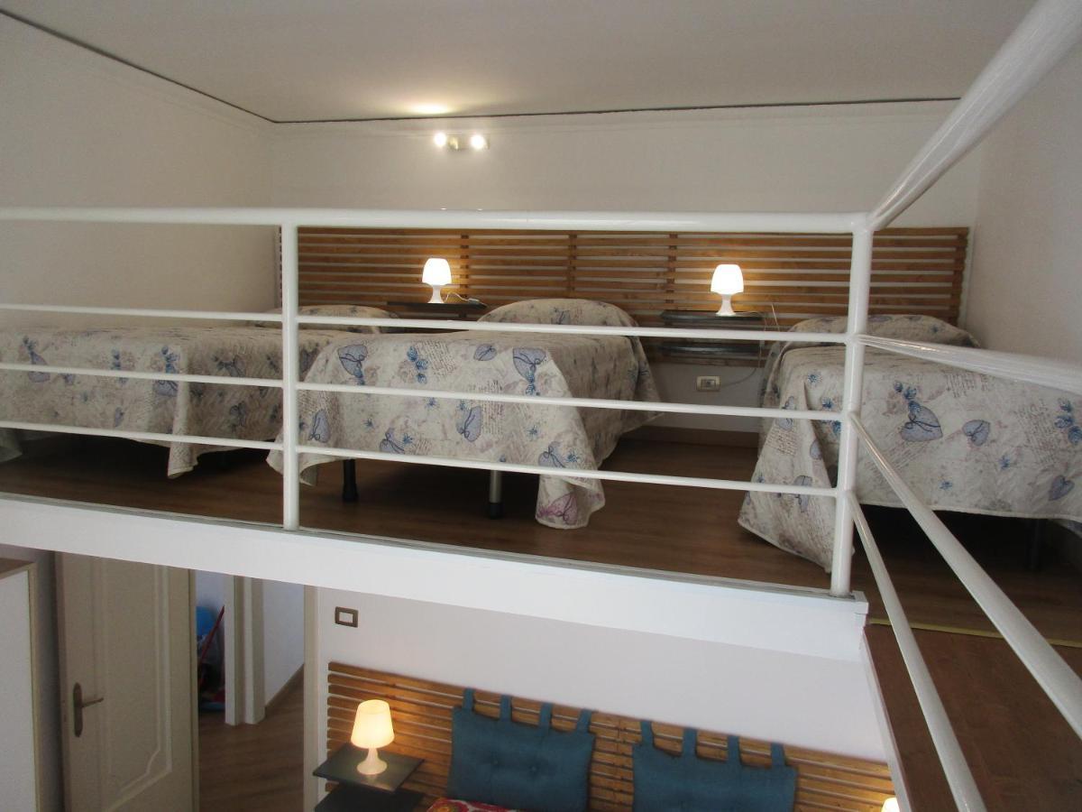 Il Borghetto Bed & Breakfast Napoli Bagian luar foto
